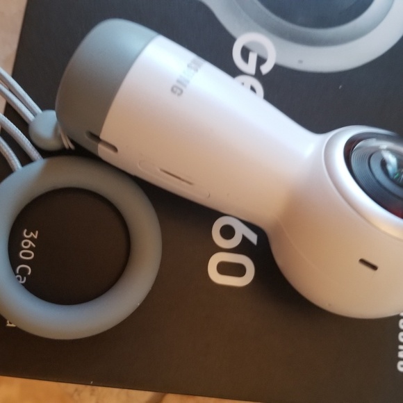 Gear 360 camera - Picture 5 of 7